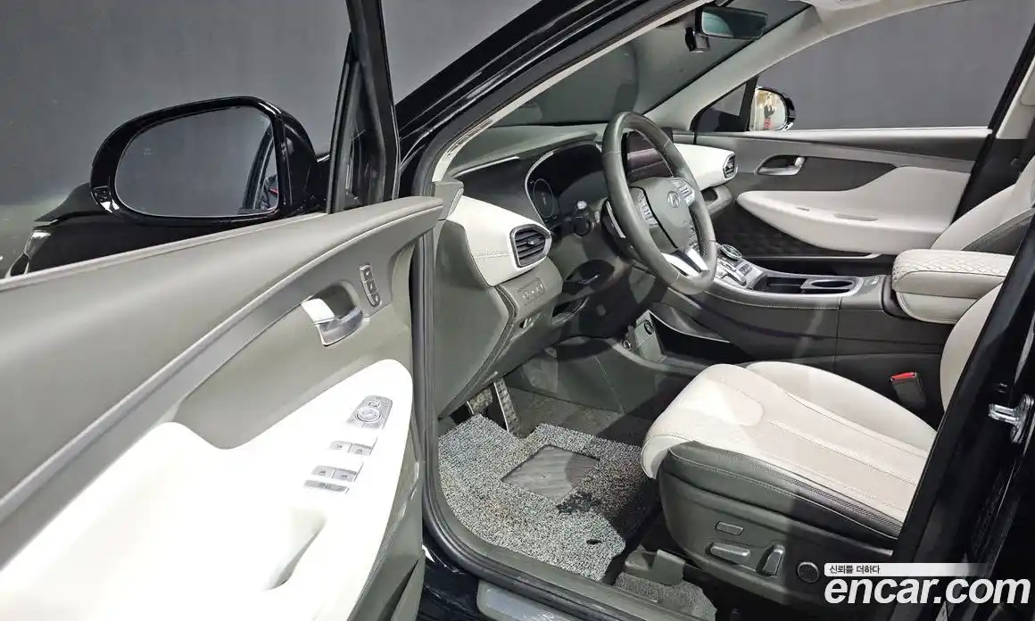 Hyundai Santa Fe 2023 2.2 Автомат в Москве № 608725, фото 10