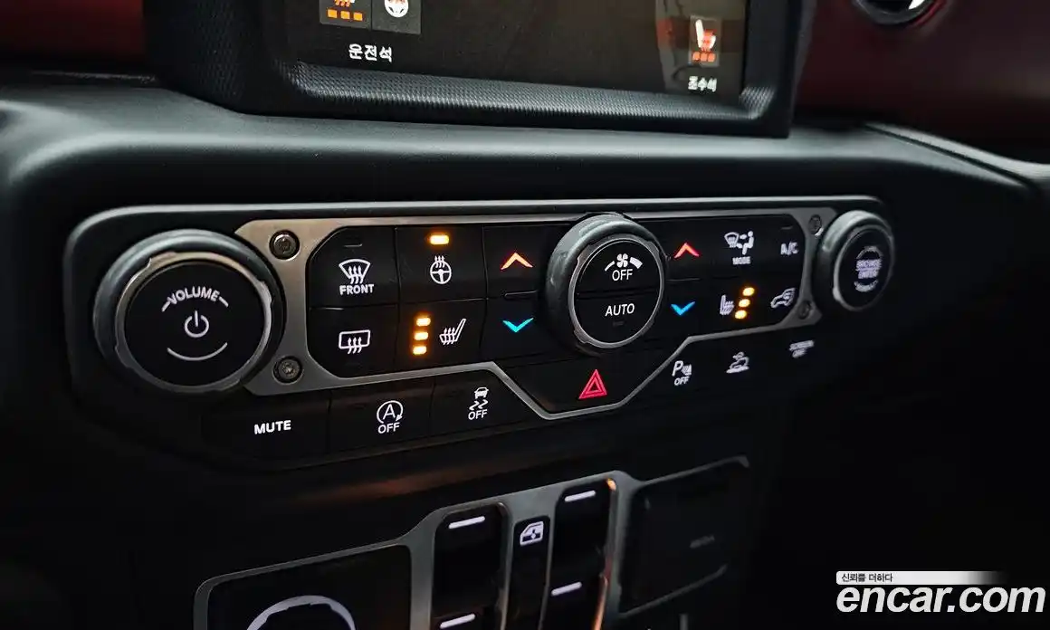 Jeep Gladiator 2023 3.6 Автомат в Москве № 608755, фото 17