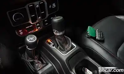 Jeep Gladiator 2023 3.6 Автомат в Москве № 608755, миниатюра 9