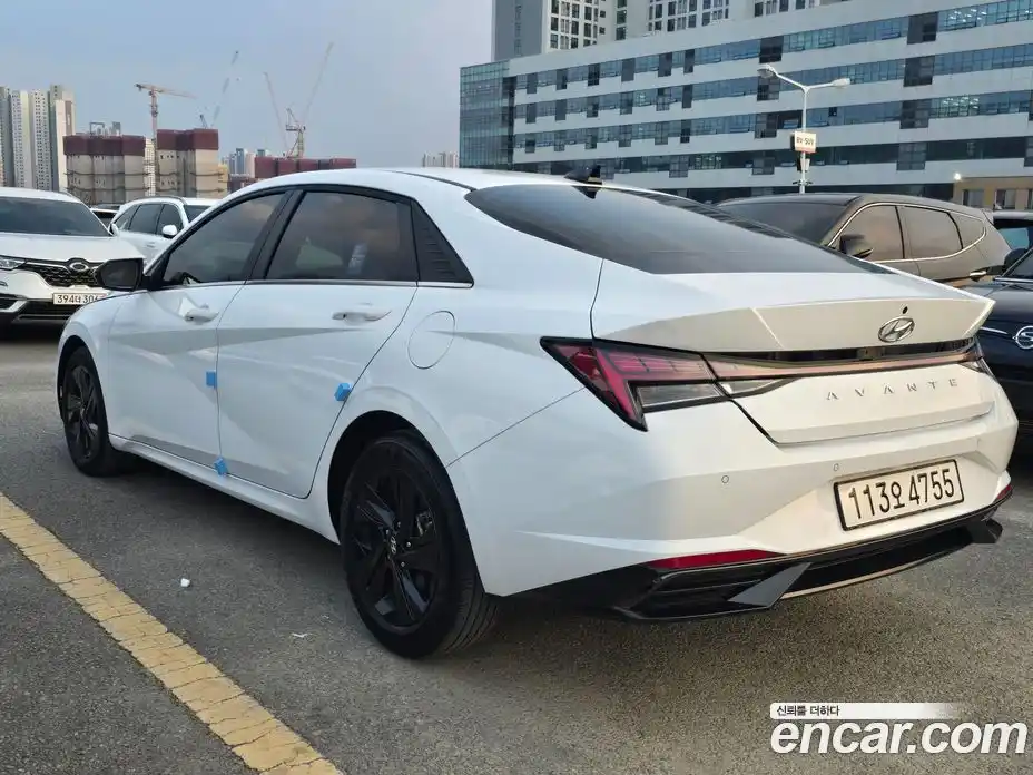 Hyundai Avante 2022 1.6 Автомат в Москве № 608815, фото 4