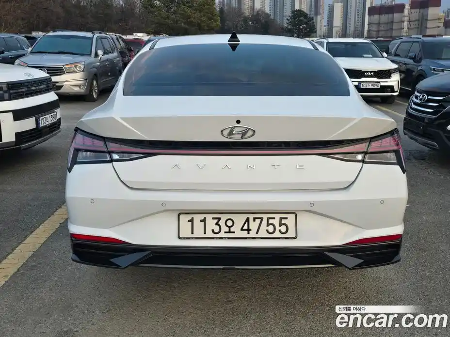 Hyundai Avante 2022 1.6 Автомат в Москве № 608815, фото 5