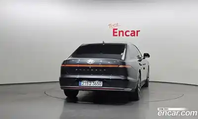 Hyundai Grandeur 2023 2.5 Автомат в Москве № 608943, миниатюра 4