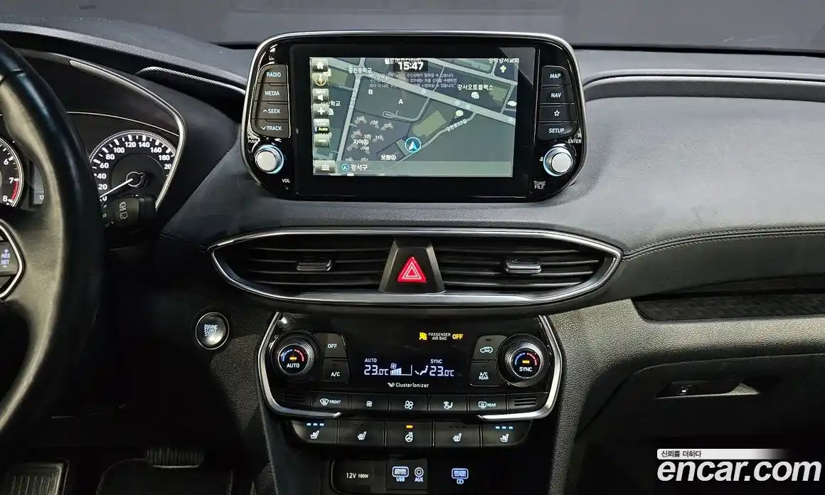 Hyundai Santa Fe 2019 2.0 Автомат в Москве № 608983, фото 14