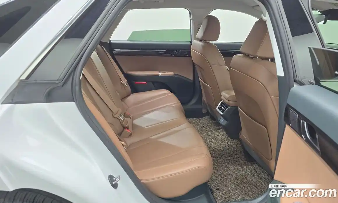 Hyundai Grandeur 2023 1.6 Автомат в Москве № 609012, фото 12