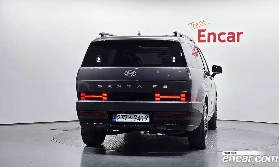 Hyundai Santa Fe 2024 1.6 Автомат в Москве № 609116, фото 4