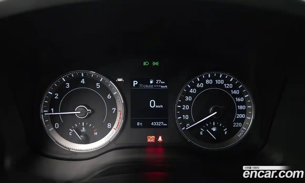 Hyundai Venue 2022 1.6 Автомат в Москве № 609203, фото 8