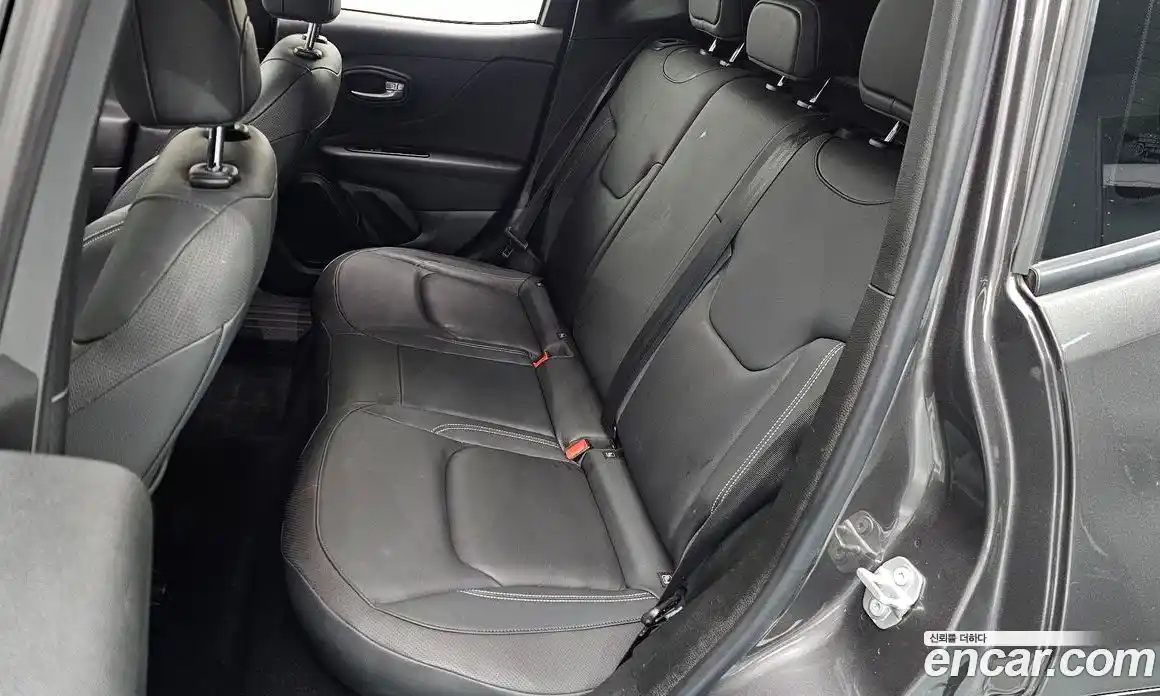 Jeep Renegade 2021 2.4 Автомат в Москве № 609483, фото 12