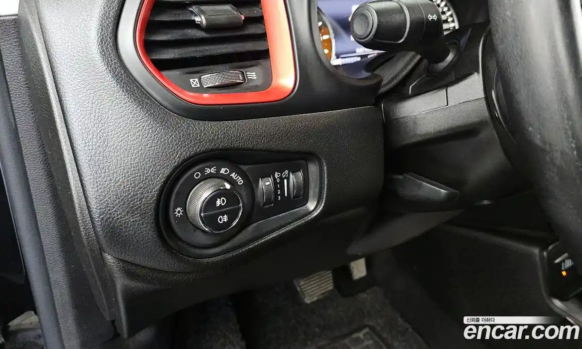 Jeep Renegade 2018 2.0 Автомат в Москве № 609646, фото 16