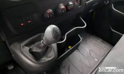 Renault Master 2019 2.3 Механическая в Москве № 609751, миниатюра 9