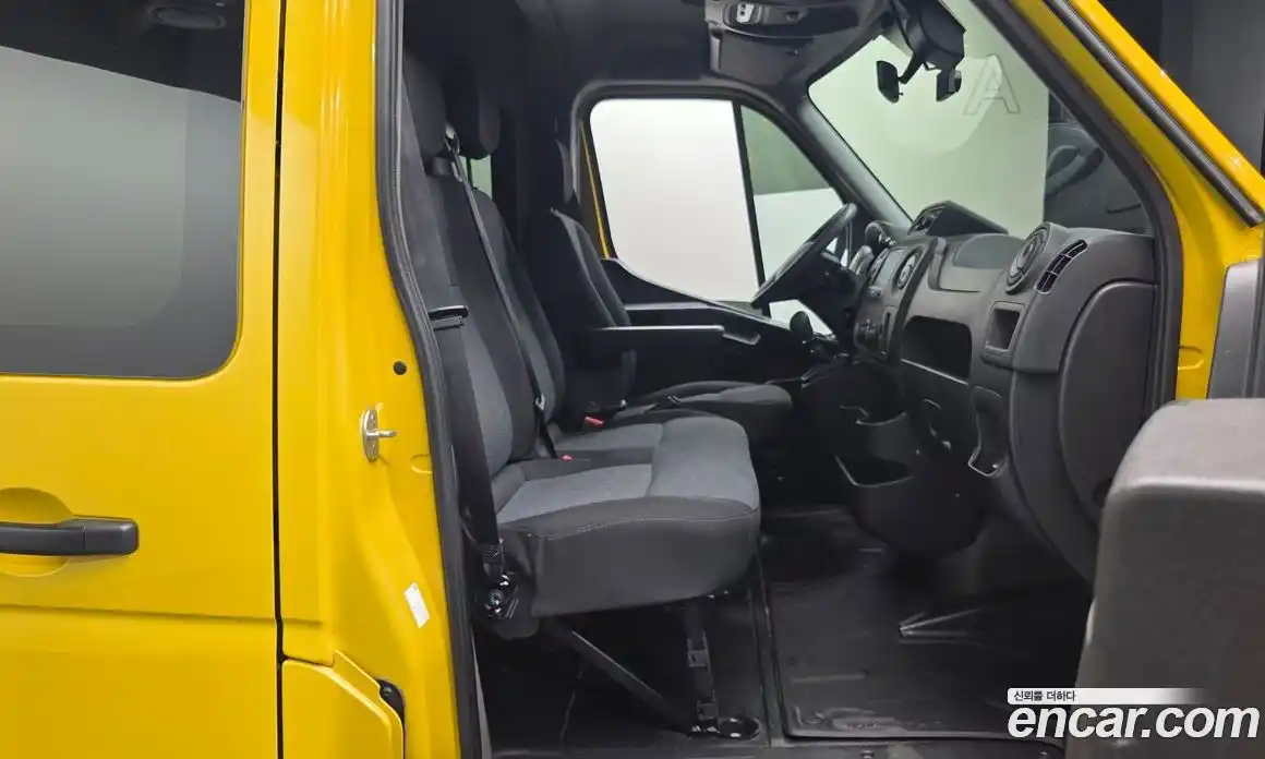 Renault Master 2019 2.3 Механическая в Москве № 609751, фото 10