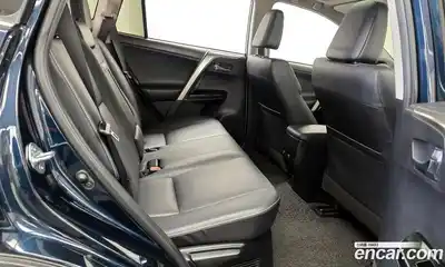 Toyota RAV4 2018 2.5 Автомат в Москве № 609807, миниатюра 12