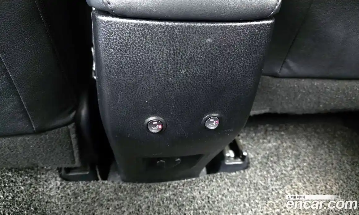 Toyota RAV4 2018 2.5 Автомат в Москве № 609807, фото 19