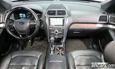 Ford Explorer 2018 2.3 Автомат в Москве № 610146, миниатюра 7