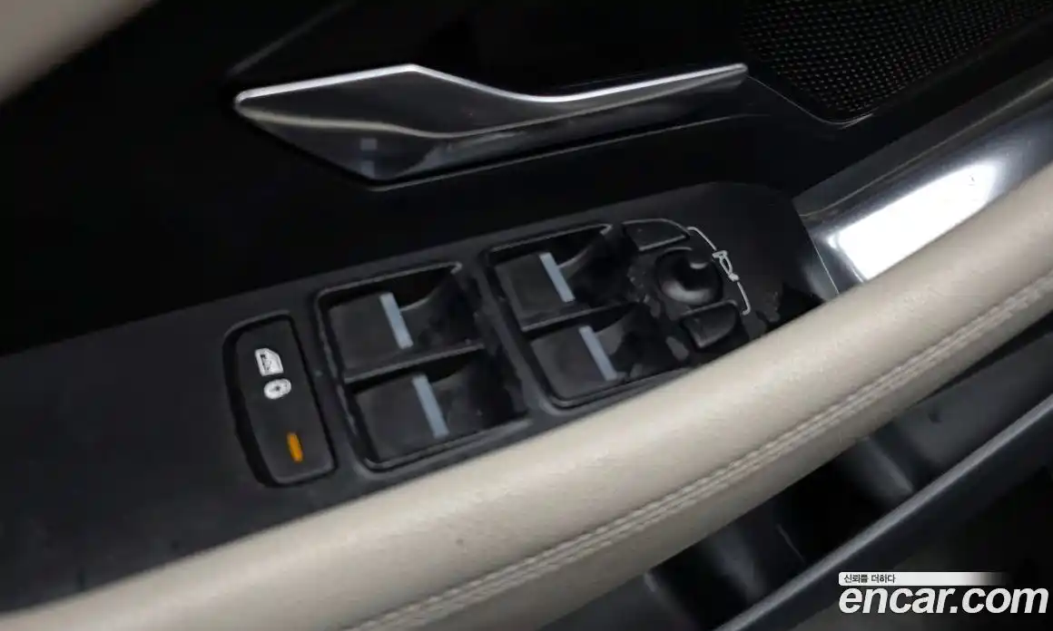 Jaguar E-Pace 2018 2.0 Автомат в Москве № 610782, фото 18