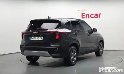 Kia Seltos 2024 1.6 Автомат в Москве № 611429, миниатюра 2