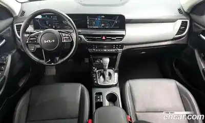 Kia Seltos 2024 1.6 Автомат в Москве № 611429, миниатюра 7