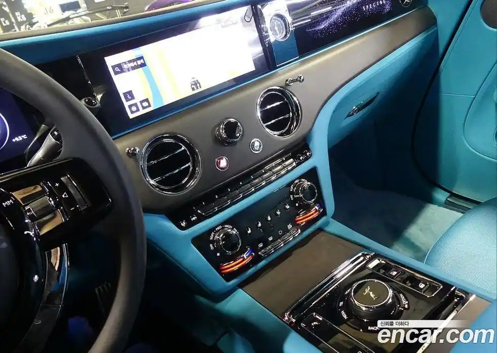 Rolls-Royce Spectre 2025 0.3 Автомат в Москве № 611797, фото 18