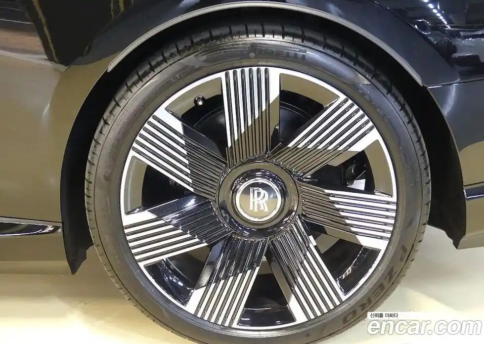 Rolls-Royce Spectre 2025 0.3 Автомат в Москве № 611797, фото 8