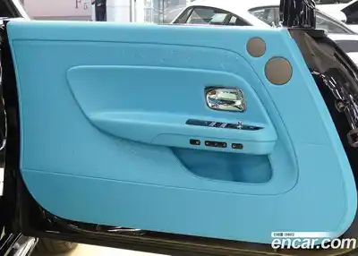 Rolls-Royce Spectre 2025 0.3 Автомат в Москве № 611797, миниатюра 9