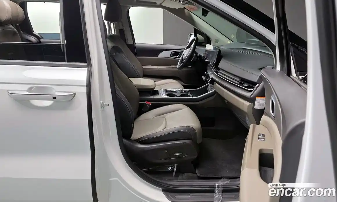 Kia Canival 2024 1.6 Автомат в Москве № 612205, фото 10