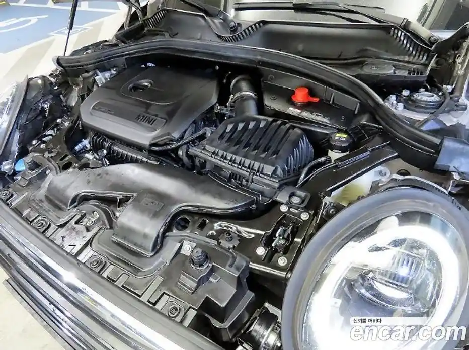 Mini Clubman 2022 Автомат в Москве № 612590, фото 19