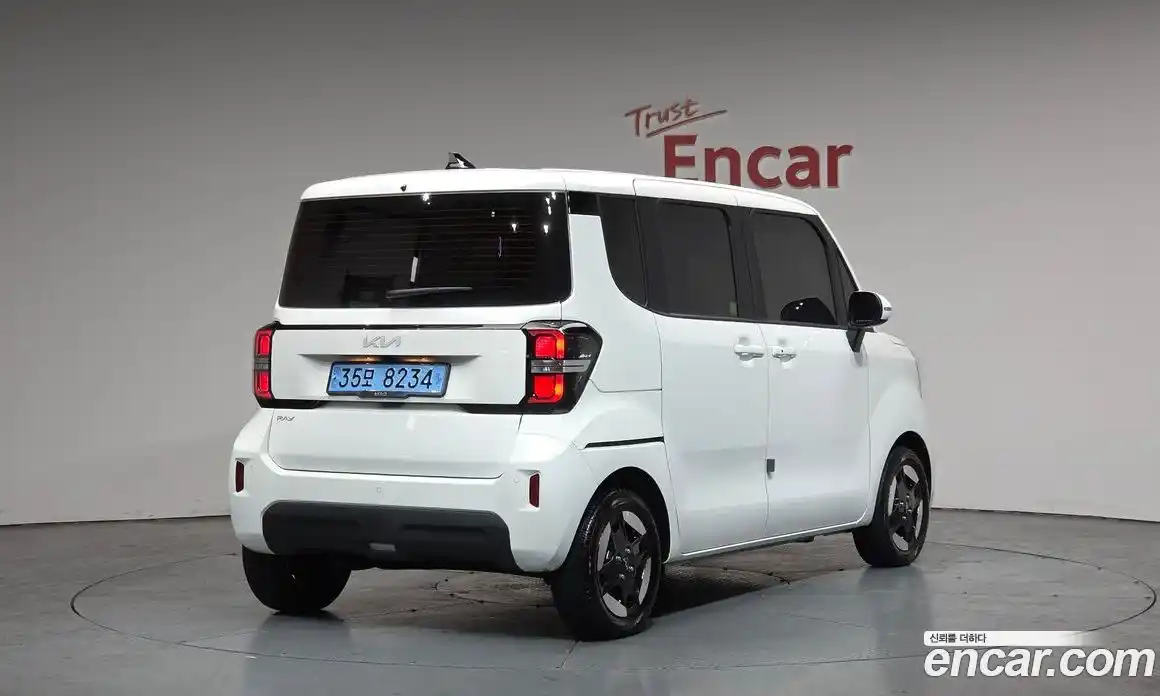 Kia Ray 2024 0.1 Автомат в Москве № 612650, фото 1