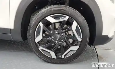 Kia Seltos 2024 1.6 Автомат в Москве № 612997, миниатюра 5