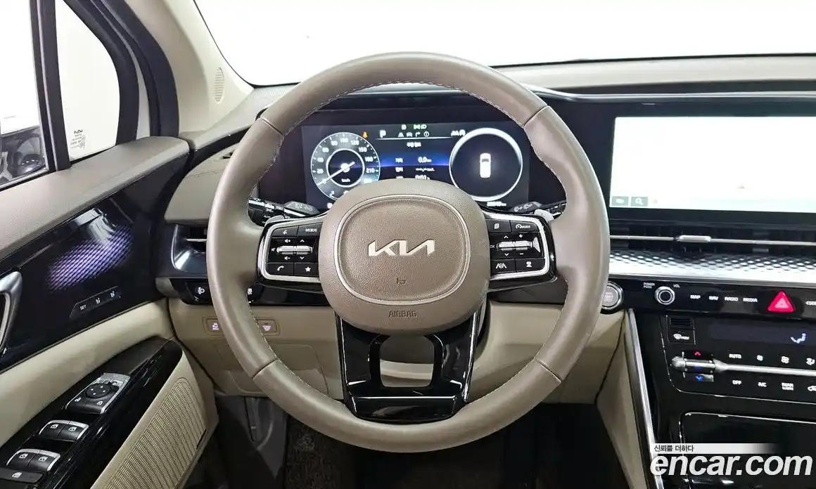 Kia Canival 2023 2.2 Автомат в Москве № 613048, фото 13