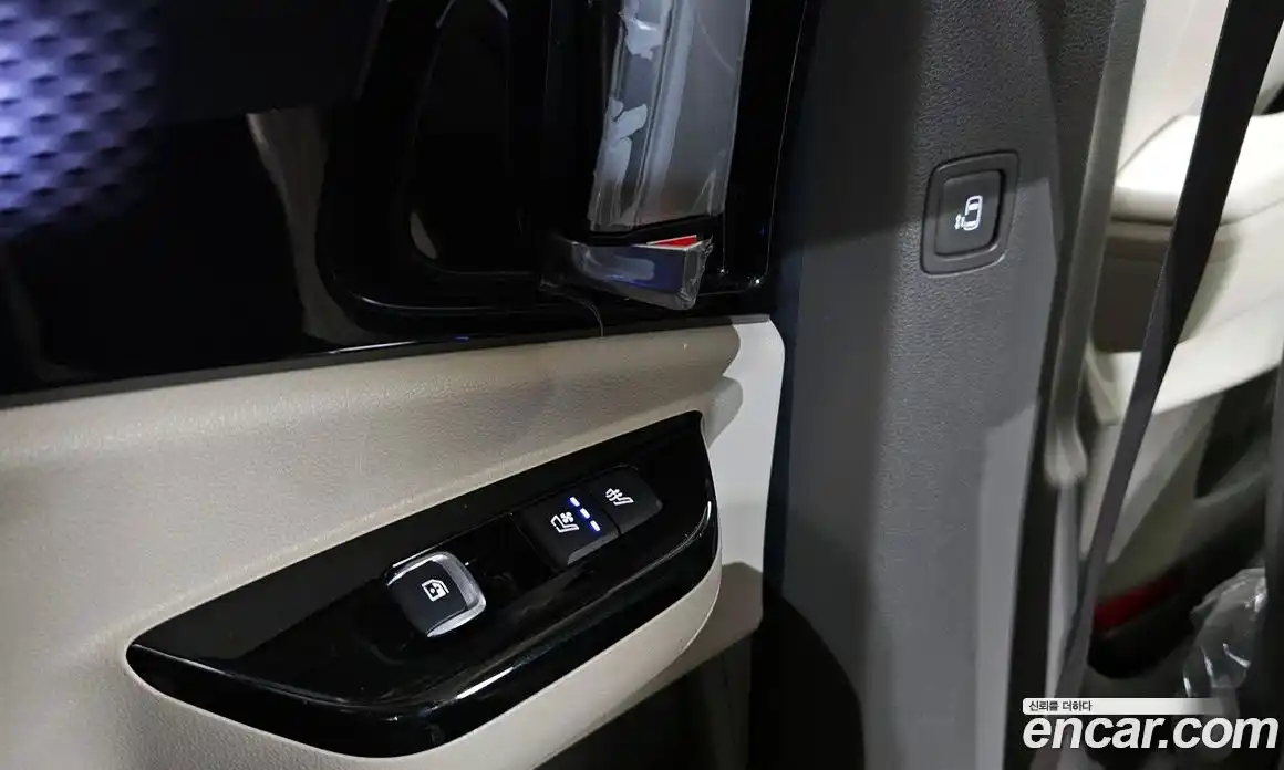 Kia Canival 2023 2.2 Автомат в Москве № 613048, фото 17