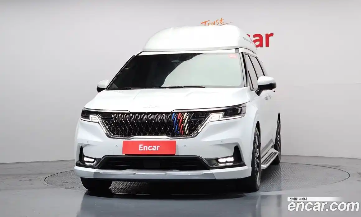 Kia Canival 2023 2.2 Автомат в Москве № 613048, фото 3