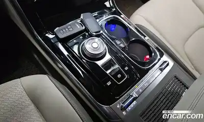 Kia Canival 2023 2.2 Автомат в Москве № 613048, миниатюра 9