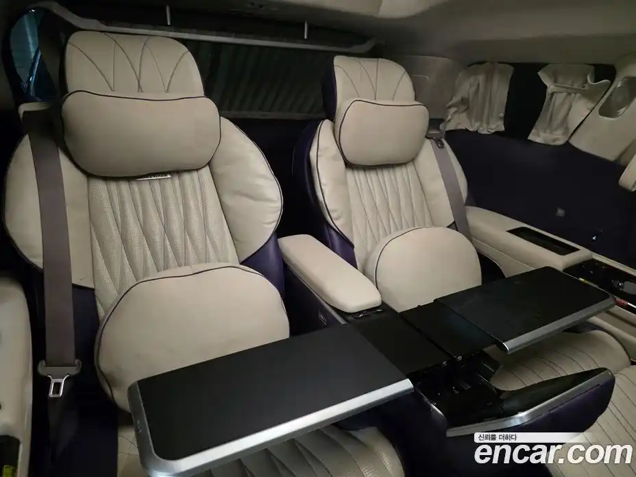 Kia Canival 2023 3.5 Автомат в Москве № 613100, фото 17