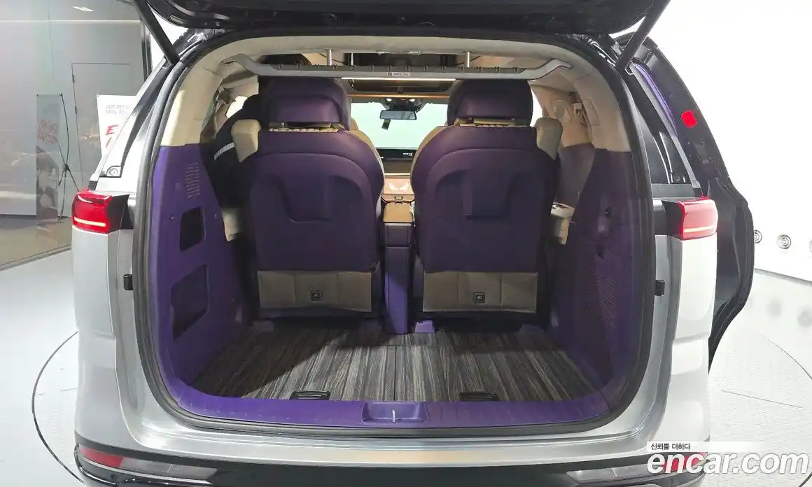 Kia Canival 2023 3.5 Автомат в Москве № 613100, фото 20