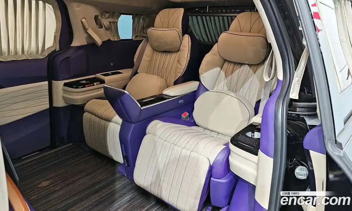 Kia Canival 2023 3.5 Автомат в Москве № 613100, фото 10