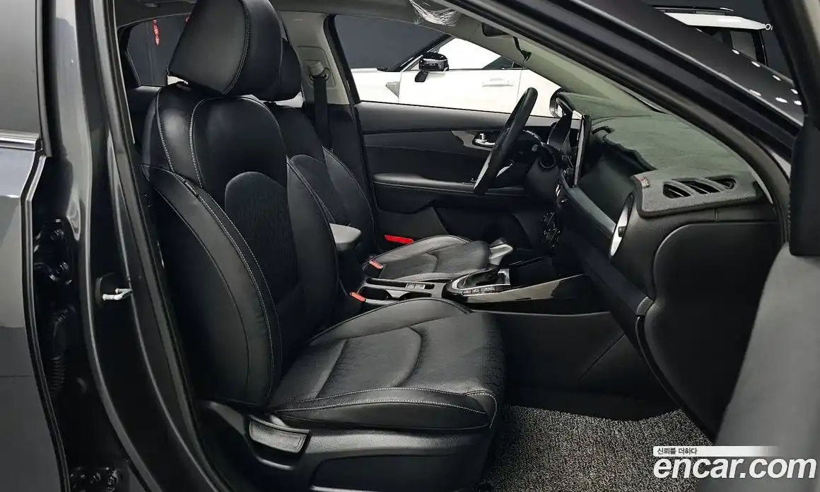 Kia K3 2022 1.6 Автомат в Москве № 613170, фото 10