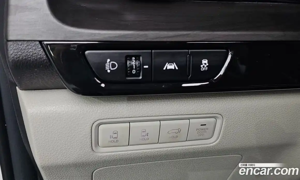 Kia Canival 2023 3.5 Автомат в Москве № 613171, фото 18