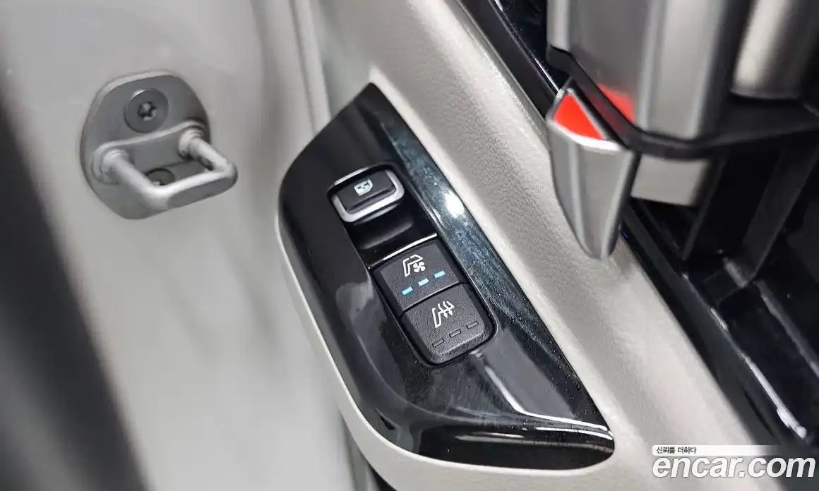 Kia Canival 2023 3.5 Автомат в Москве № 613171, фото 19