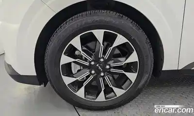 Kia Canival 2023 3.5 Автомат в Москве № 613171, миниатюра 5