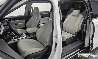 Kia Canival 2023 3.5 Автомат в Москве № 613171, миниатюра 10