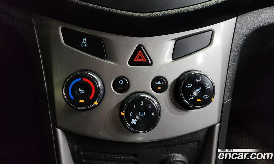 Chevrolet Trax 2014 1.4 Автомат в Москве № 613278, фото 18