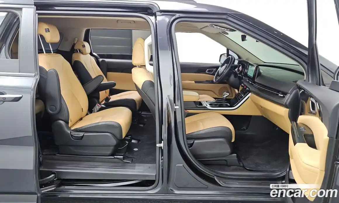 Kia Canival 2023 2.2 Автомат в Москве № 613822, фото 19