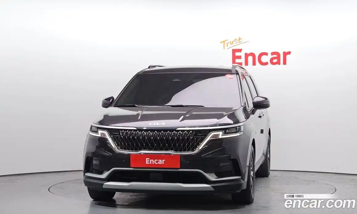 Kia Canival 2023 2.2 Автомат в Москве № 613822, фото 3