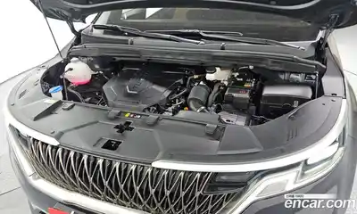 Kia Canival 2023 2.2 Автомат в Москве № 613822, миниатюра 6