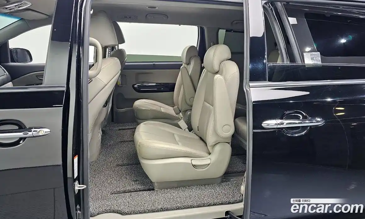 Kia Canival 2020 2.2 Автомат в Москве № 614035, фото 12