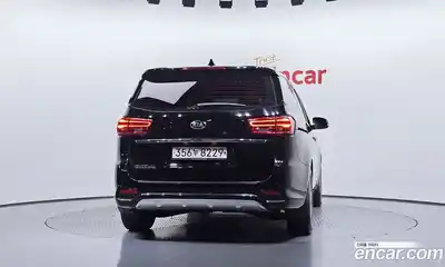 Kia Canival 2020 2.2 Автомат в Москве № 614035, миниатюра 4