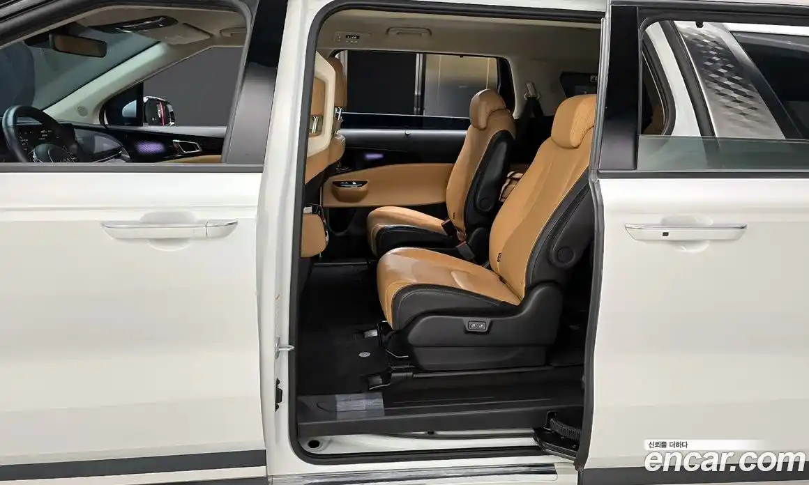 Kia Canival 2023 2.2 Автомат в Москве № 614090, фото 12