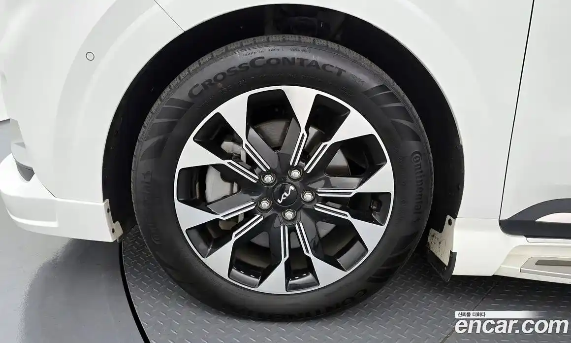 Kia Canival 2023 2.2 Автомат в Москве № 614090, фото 5