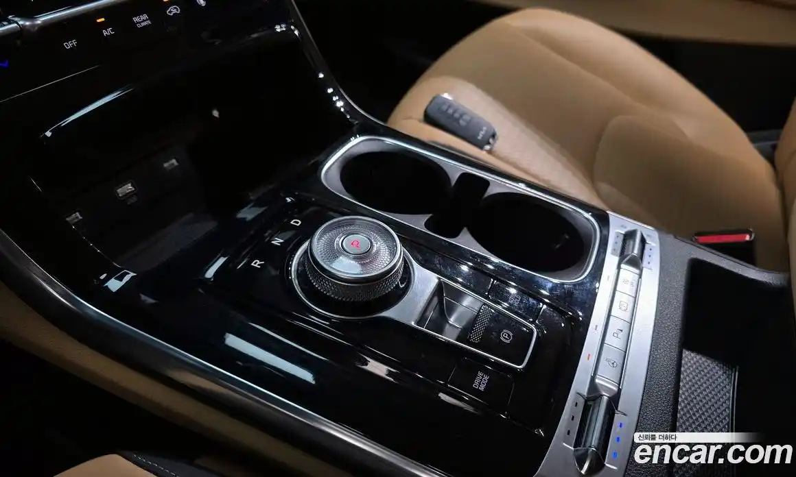 Kia Canival 2023 2.2 Автомат в Москве № 614090, фото 9