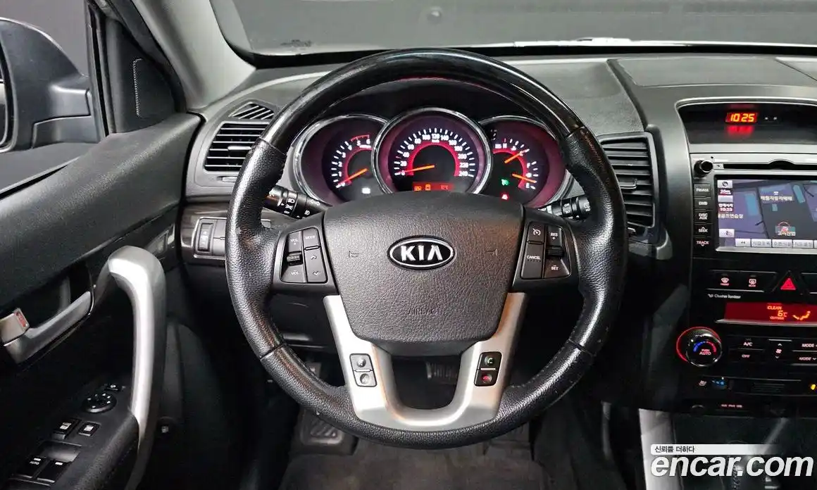 Kia Sorento 2011 2.0 Автомат в Москве № 614294, фото 14