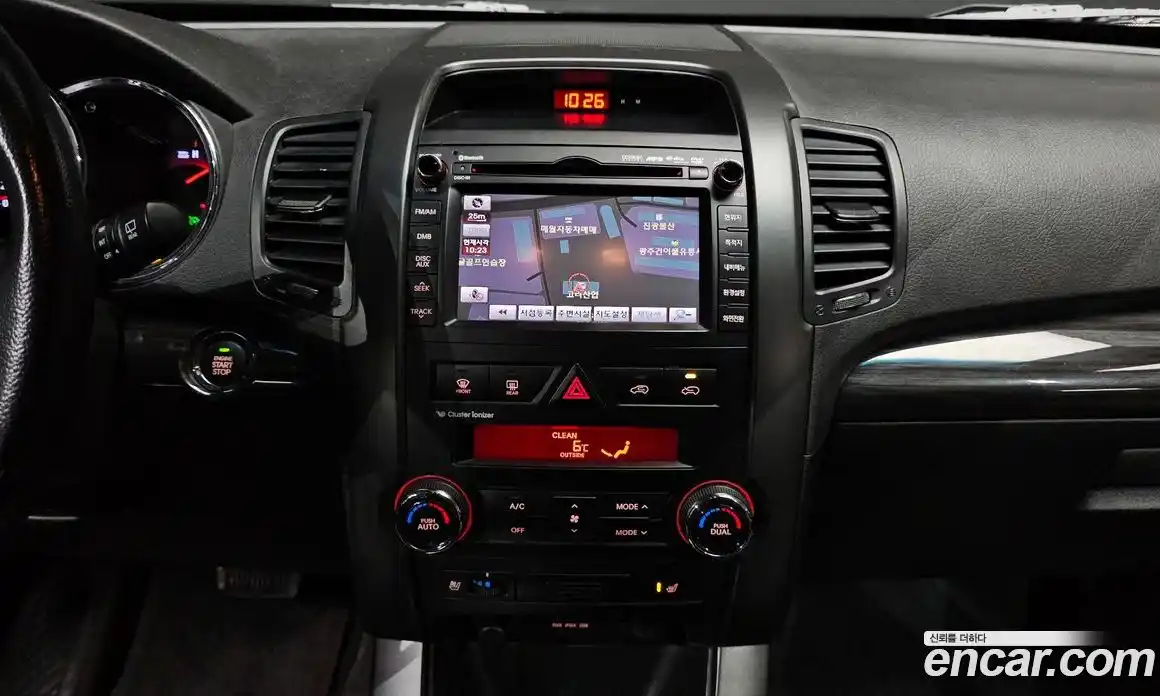 Kia Sorento 2011 2.0 Автомат в Москве № 614294, фото 15